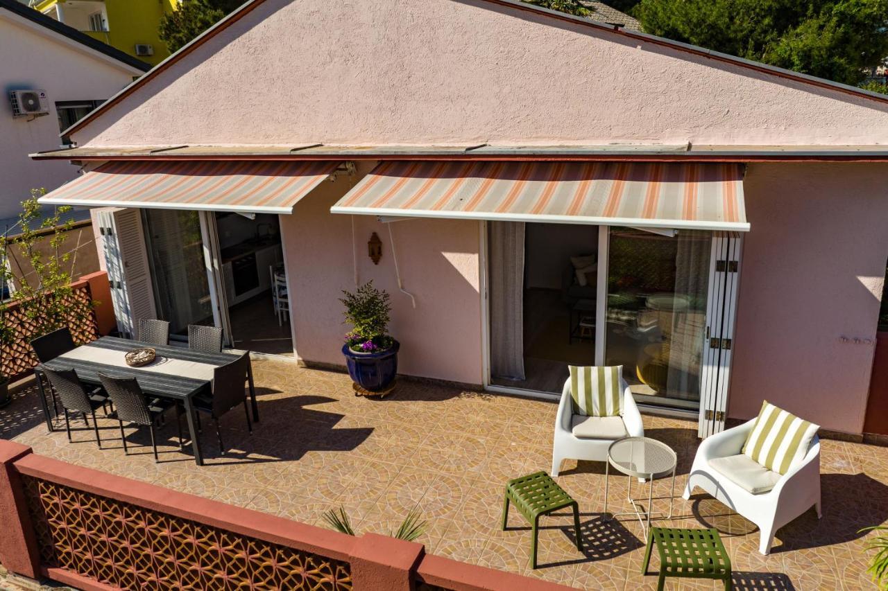 Apartment Axelle 50 Meters To The Beach Banjole Extérieur photo